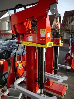 Landtechnik Schmieder - Lancmann ST i 26 C