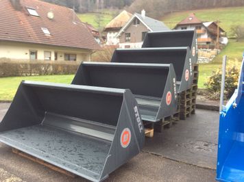 Landtechnik Schmieder - Stoll Frontladerschaufeln